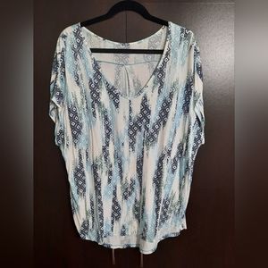 Ana Lightweight Short Sleeve Top